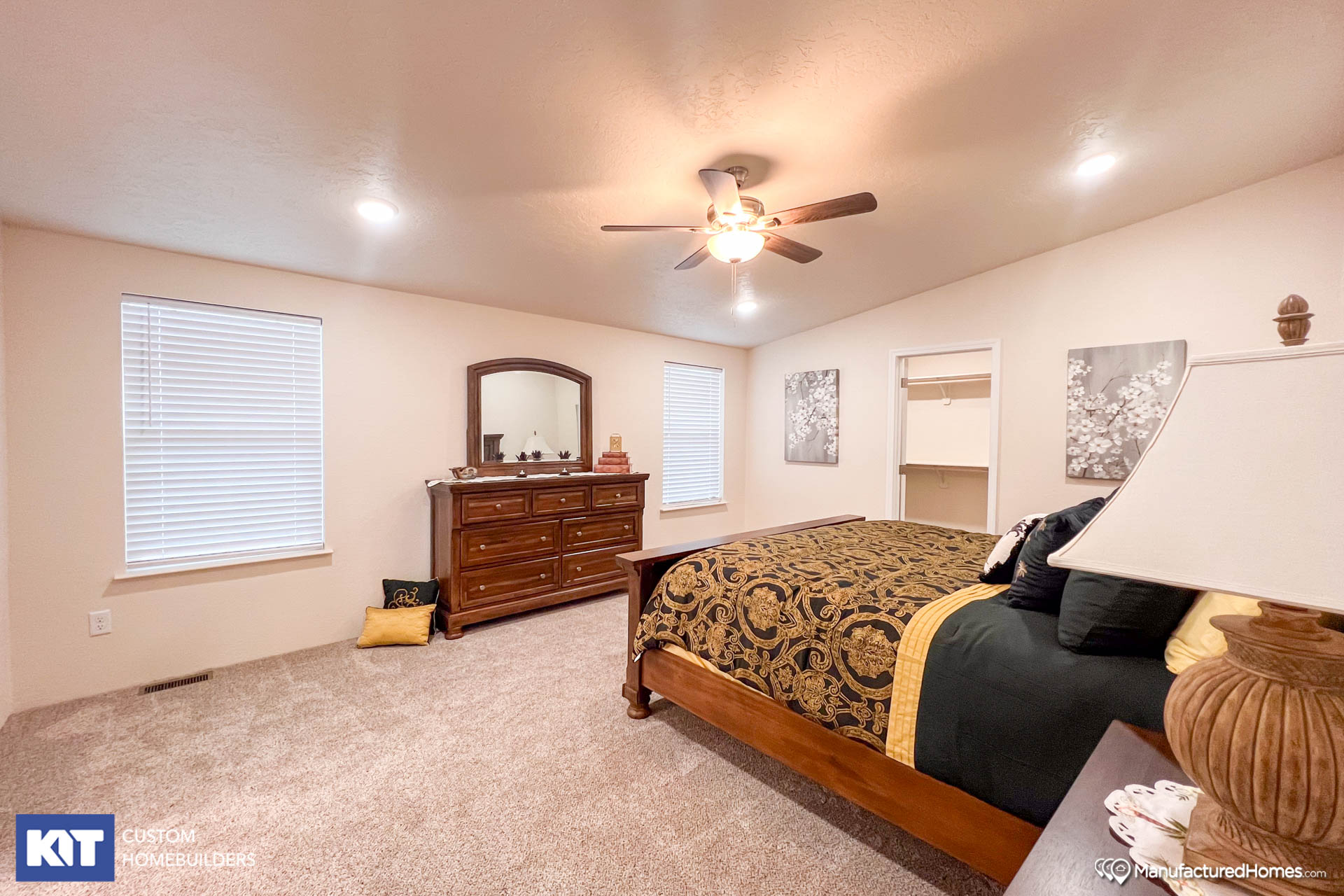 Canyon Design USA製　L Cedar Canyon / 2076-4 built by KIT Custom Homebuilders